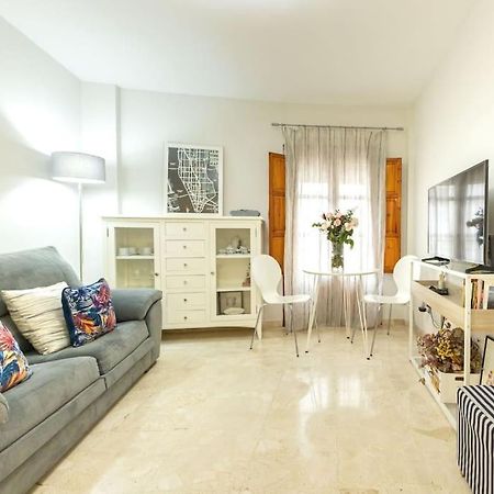 Pajaritos Center Suite By Valcambre Sevilla Eksteriør bilde